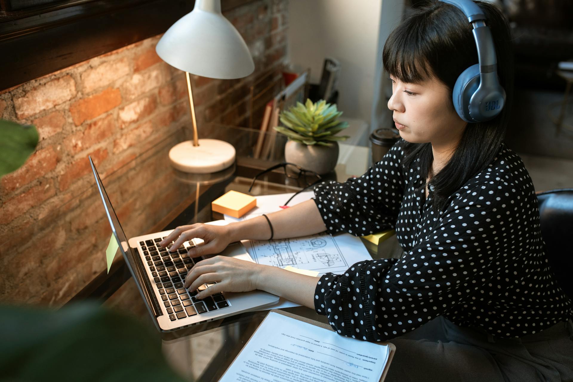 How Much Does It Cost to Study a Health Care Course in the UK?